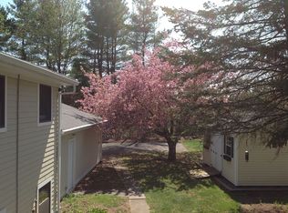 59 Green Hill Rd, Bethany, CT 06524