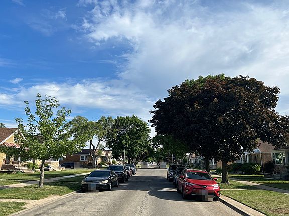 5th image of 3740 Elmwood Ave