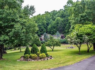 512 N Shady St, Mountain City, TN 37683