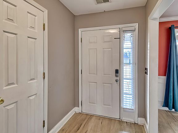 4th image of 7 Mint Ct