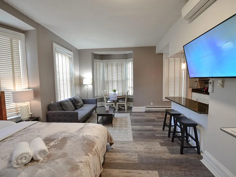 1200 Spruce St #401 — Photo 11