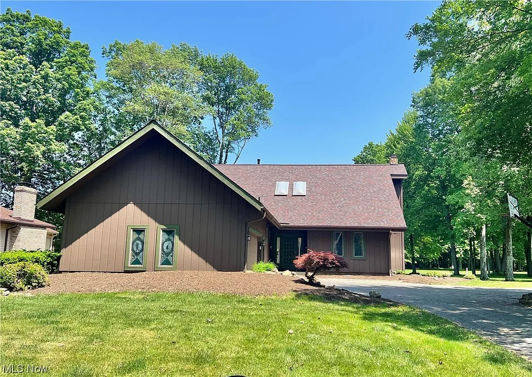 408 Cherry Hill Ln photo 1