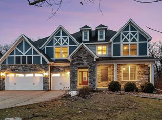 16571 Reeder Rdg, Eden Prairie, MN 55344