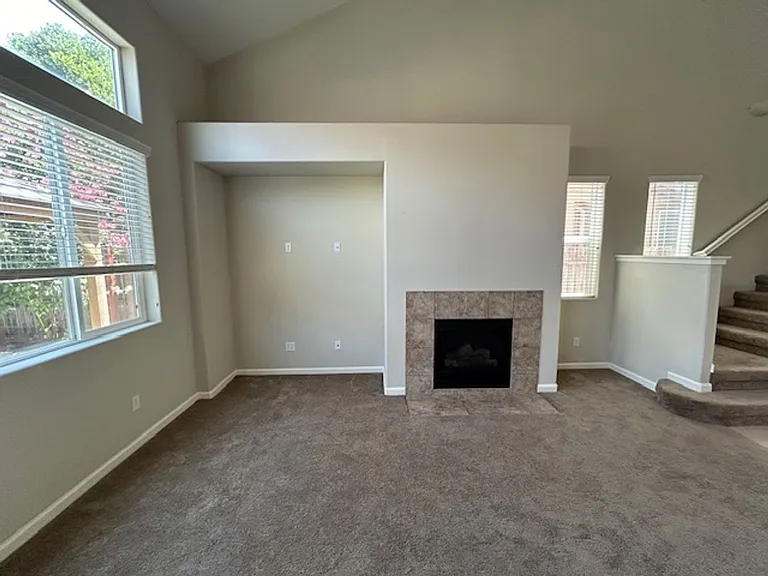 3248 N Memory St — Photo 9