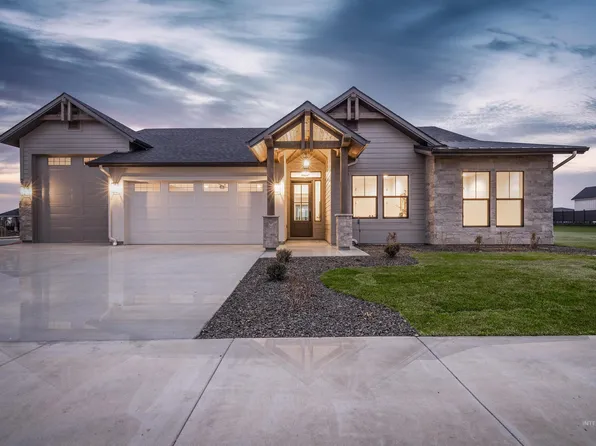 2141 N Palaestra Ave, Eagle, ID 83616