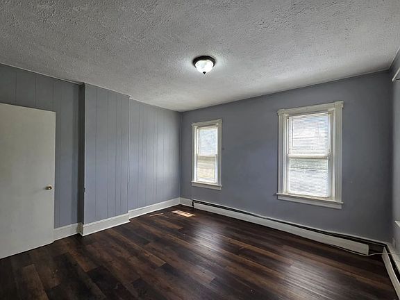 2nd image of 320 Cleveland Ave