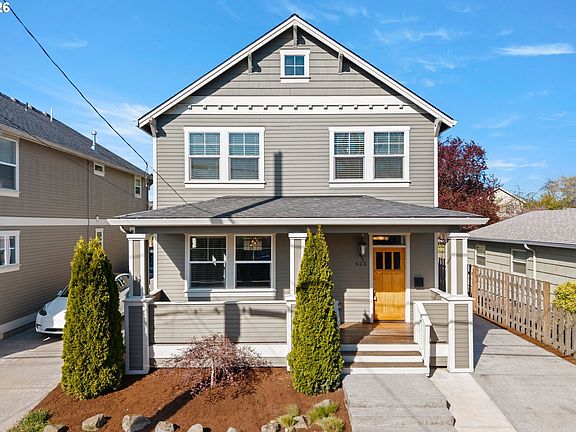 2nd image of 623 NE 79th Ave