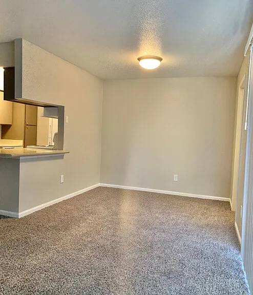 Villa Nueva Apartments — Photo 48