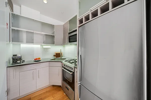 Rented by Vector New York, LLC | media 6