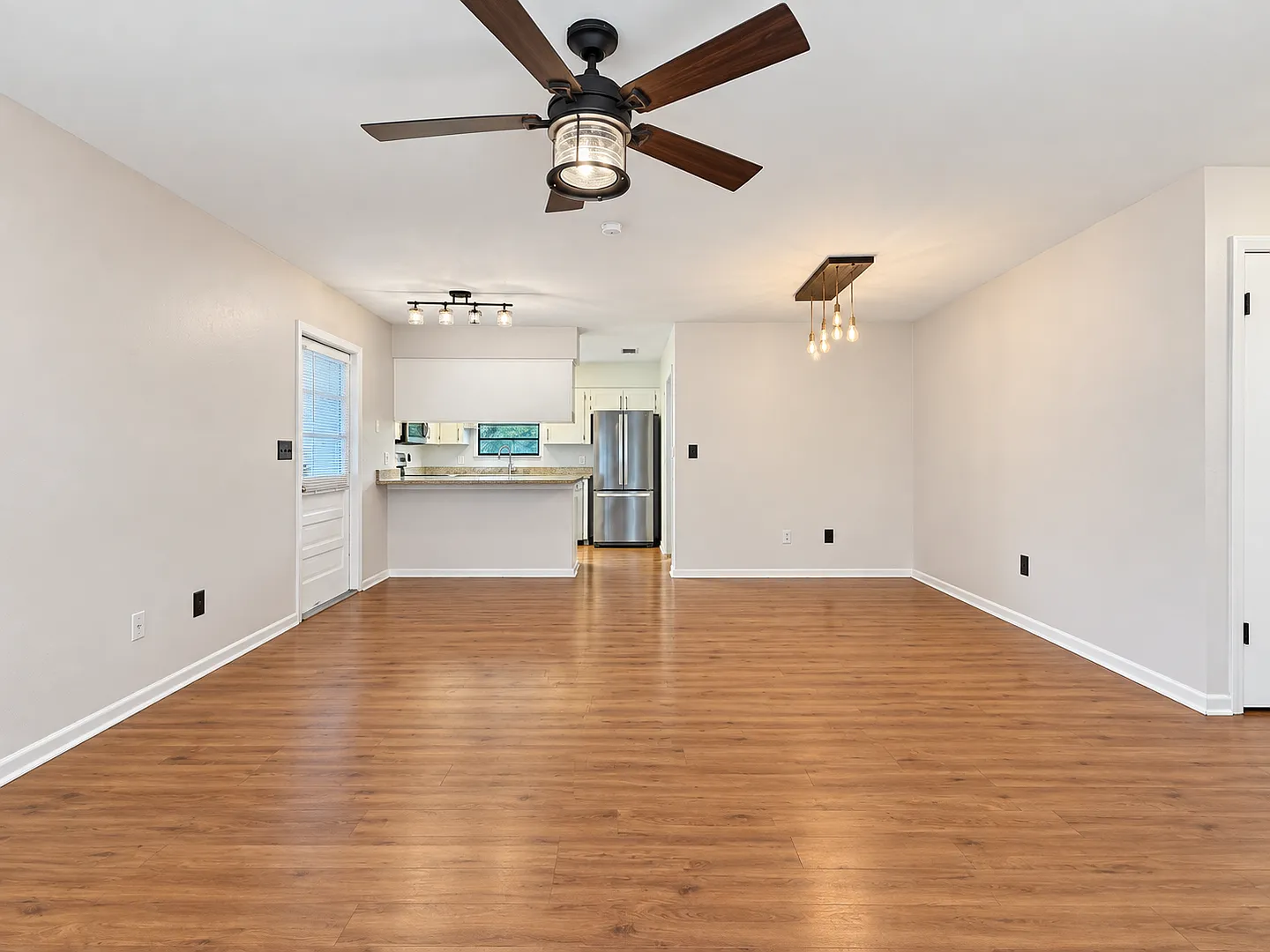 Charming 2-Bedroom, 2-Bath Home in Northwood Pines — Photo 3
