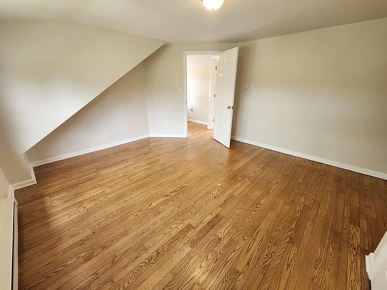 5176-5178 Greenvillage Rd — Photo 18