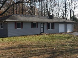 532 S Gobbler Knob Rd, Pekin, IN 47165