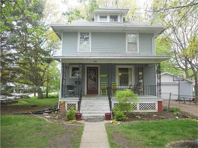 1st image of 414 N 10th St