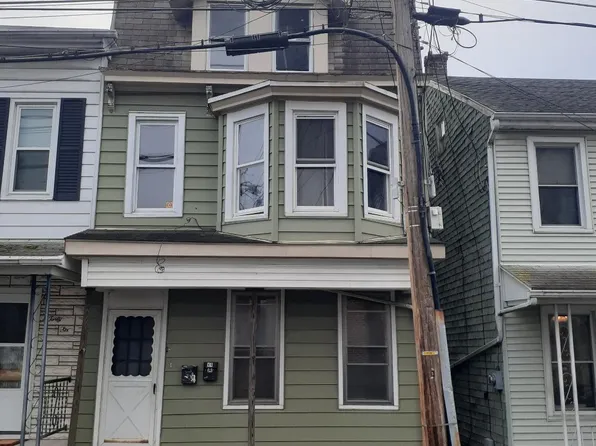 44 S Saint Peter St, Schuylkill Haven, PA 17972