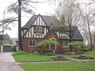 915 Maxine St, Flint, MI 48503