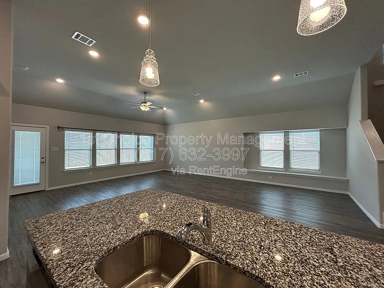 8941 Lantana Meadow Dr — Photo 20
