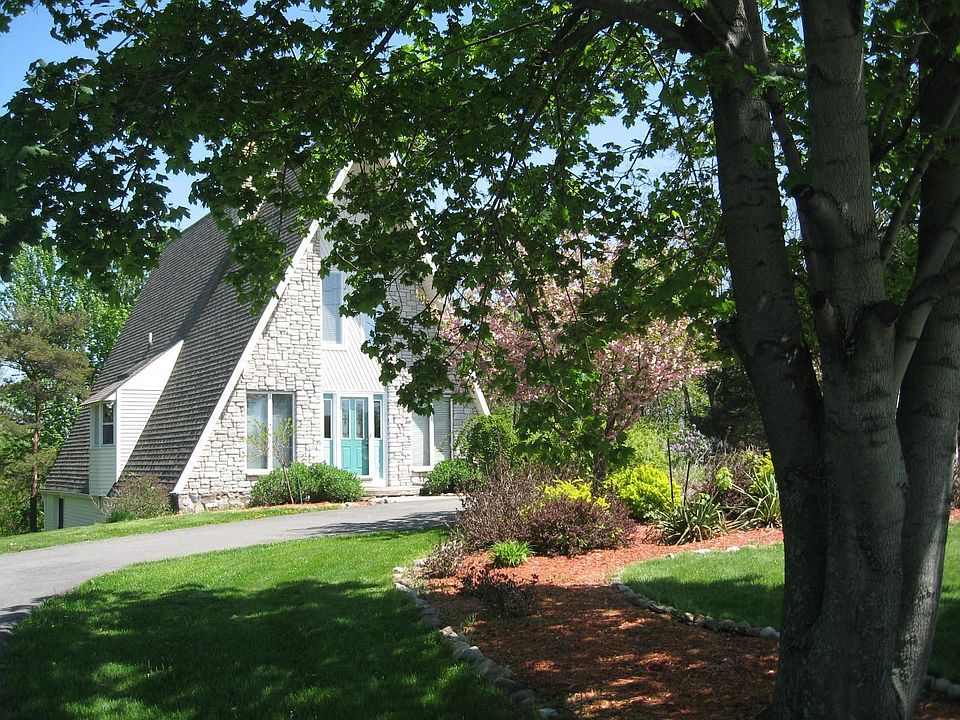 Welcome to 4018 Canandaigua Rd.