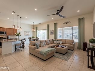 1937 N Pinyon Ln, Green Valley, AZ 85614