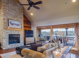 7065 Layman Dr, Eustace, TX 75124