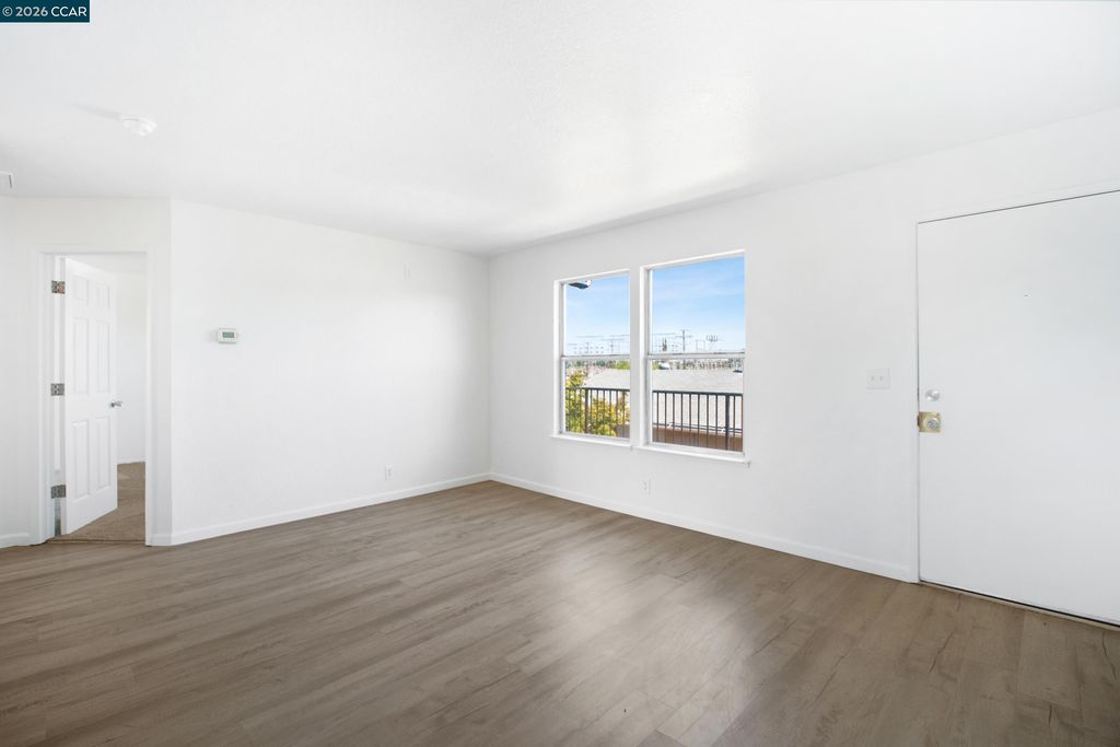 228 Elm Ave, Manteca, CA - View 3