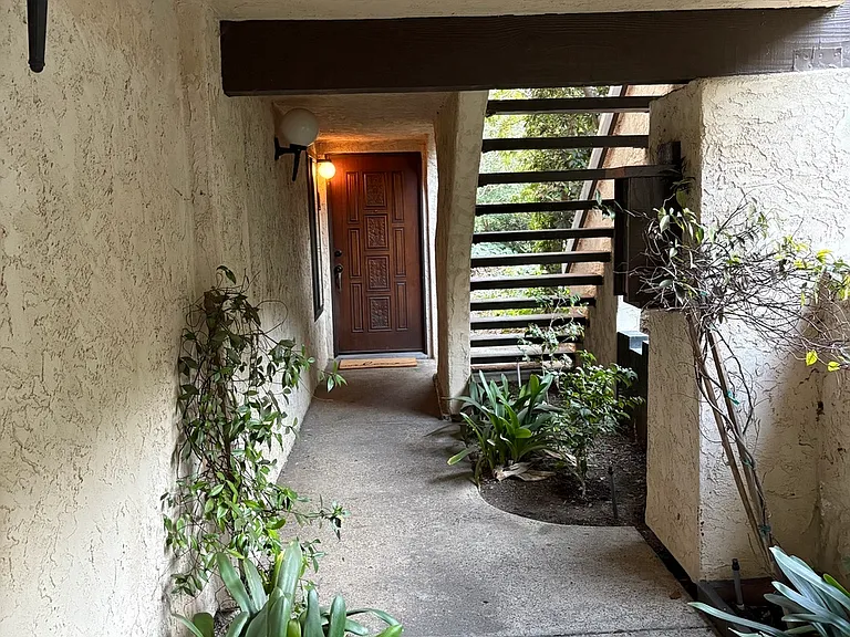 13724 Ruette Le Parc #A — Photo 9