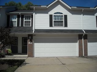 8415 Hendricks Rd #8415, Mentor, OH 44060