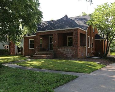 528 E Liberty St, Medina, OH, 44256