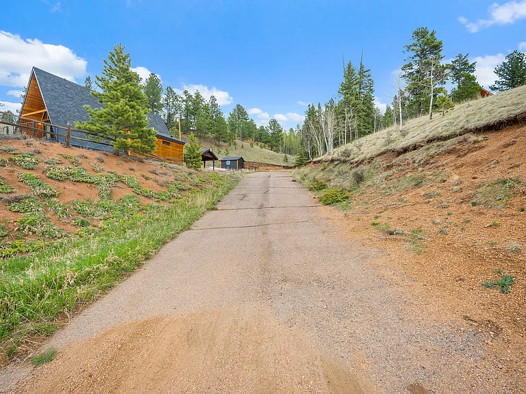 107 Lake Dr E — Photo 44
