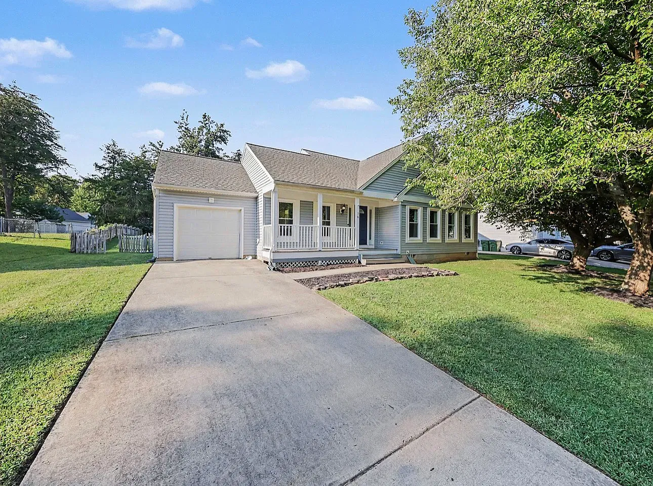 3 bed, 1442 sqft, $3,000 — Photo 1