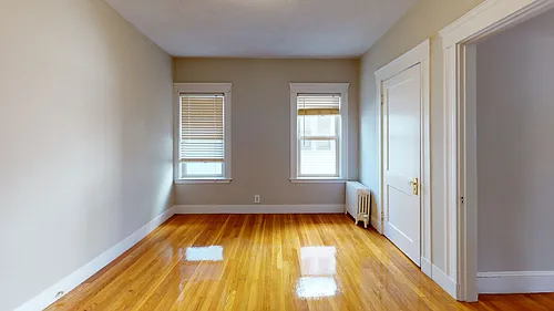74 Harlow St Photo 1