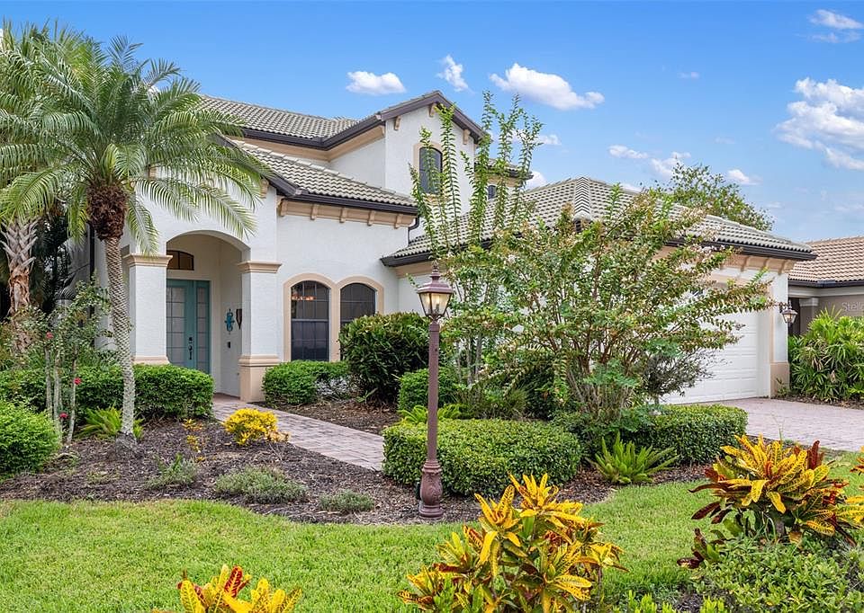 1st image of 1227 CIELO COURT