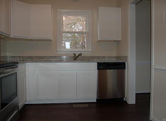 5th image of 5201 Hallmark Cir
