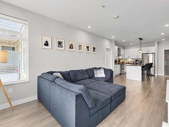 5th image of 15436 31st Ave #411