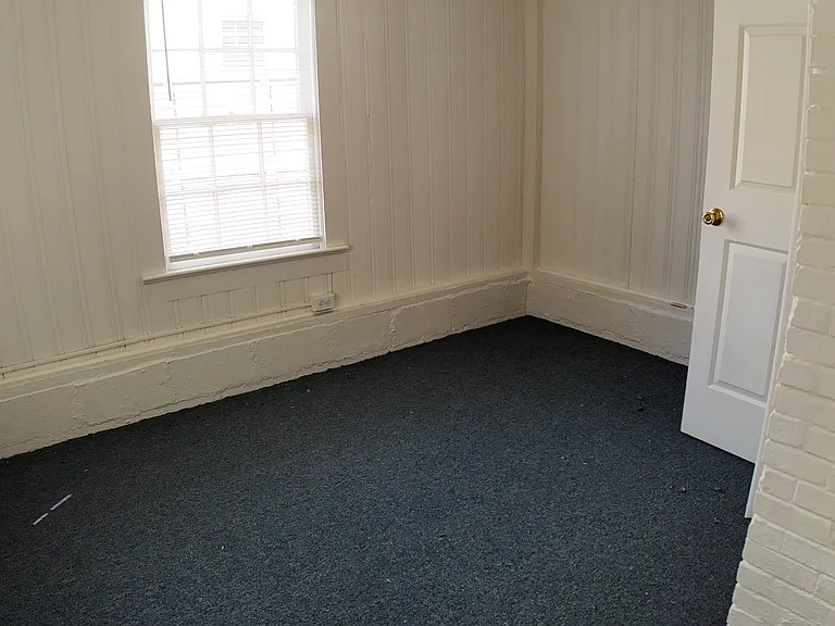 104 Otis St — Photo 5