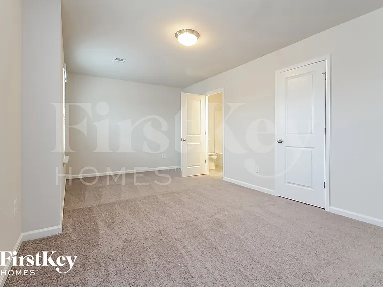 602 Goldburn Way — Photo 11