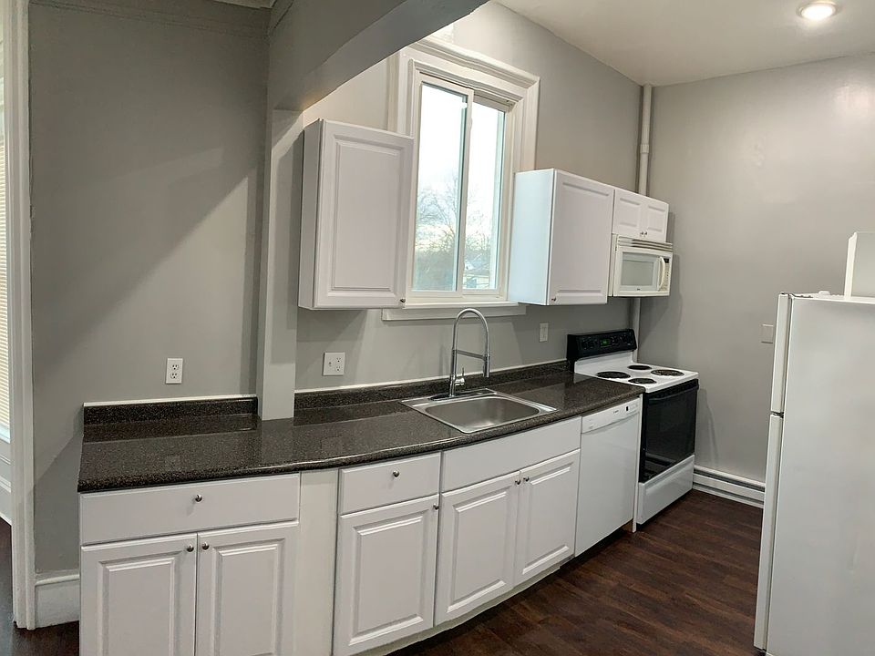1st image of 11 Gansevoort St APT 202