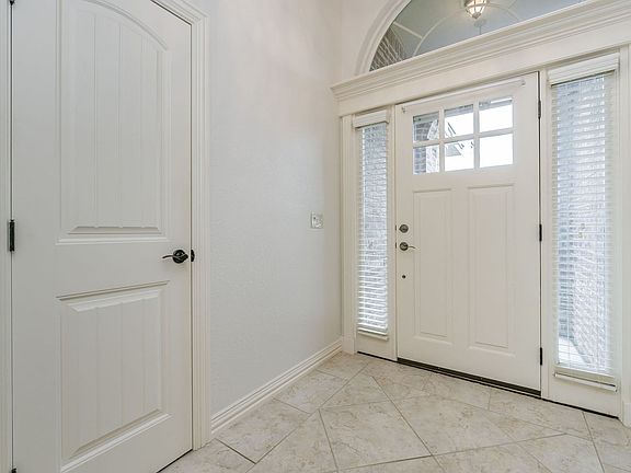 2nd image of 19551 West Pkwy #34