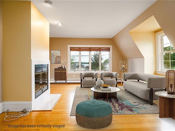 5th image of 1291 Narragansett Blvd #6