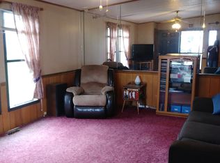 21 S Whispering Ln, Hamburg, NY 14075