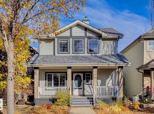 9923 88th St NW, Edmonton, AB T5H4N1