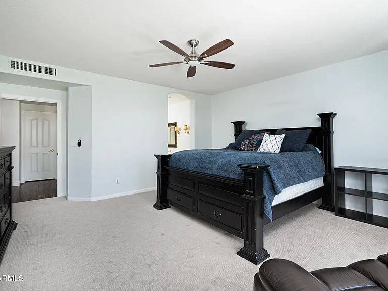 1660 W Honeysuckle Ln — Photo 17