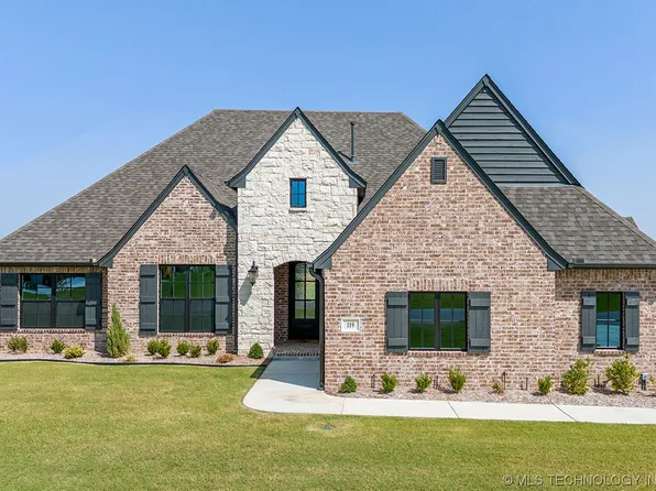 119 W 166th Pl S, Glenpool, OK 74033