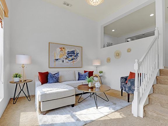 5th image of 81 Bettencourt Way