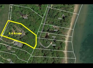 4798 Upper Forest Beach Rd, Port Washington, WI 53074