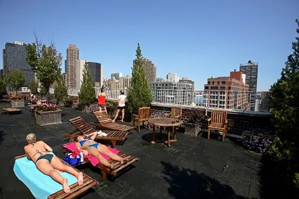 Rented by Manhattan Skyline | media 12