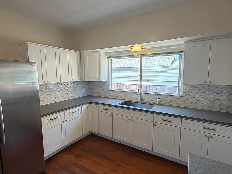 2176 W 30th St #2176 — Photo 10