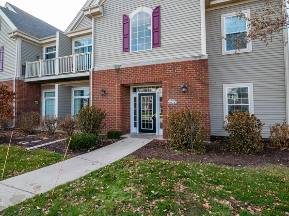 W206N16743 Blackberry Cir, Jackson, WI 53037