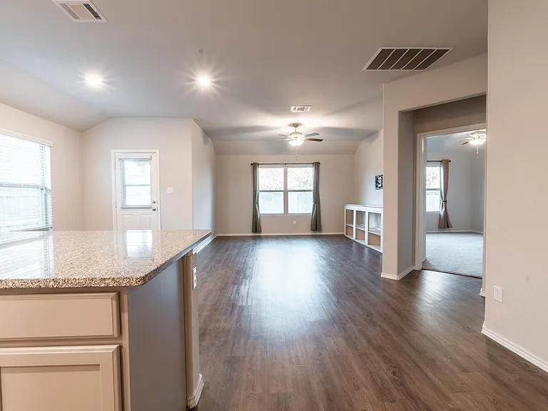 239 Andesite Trl — Photo 5