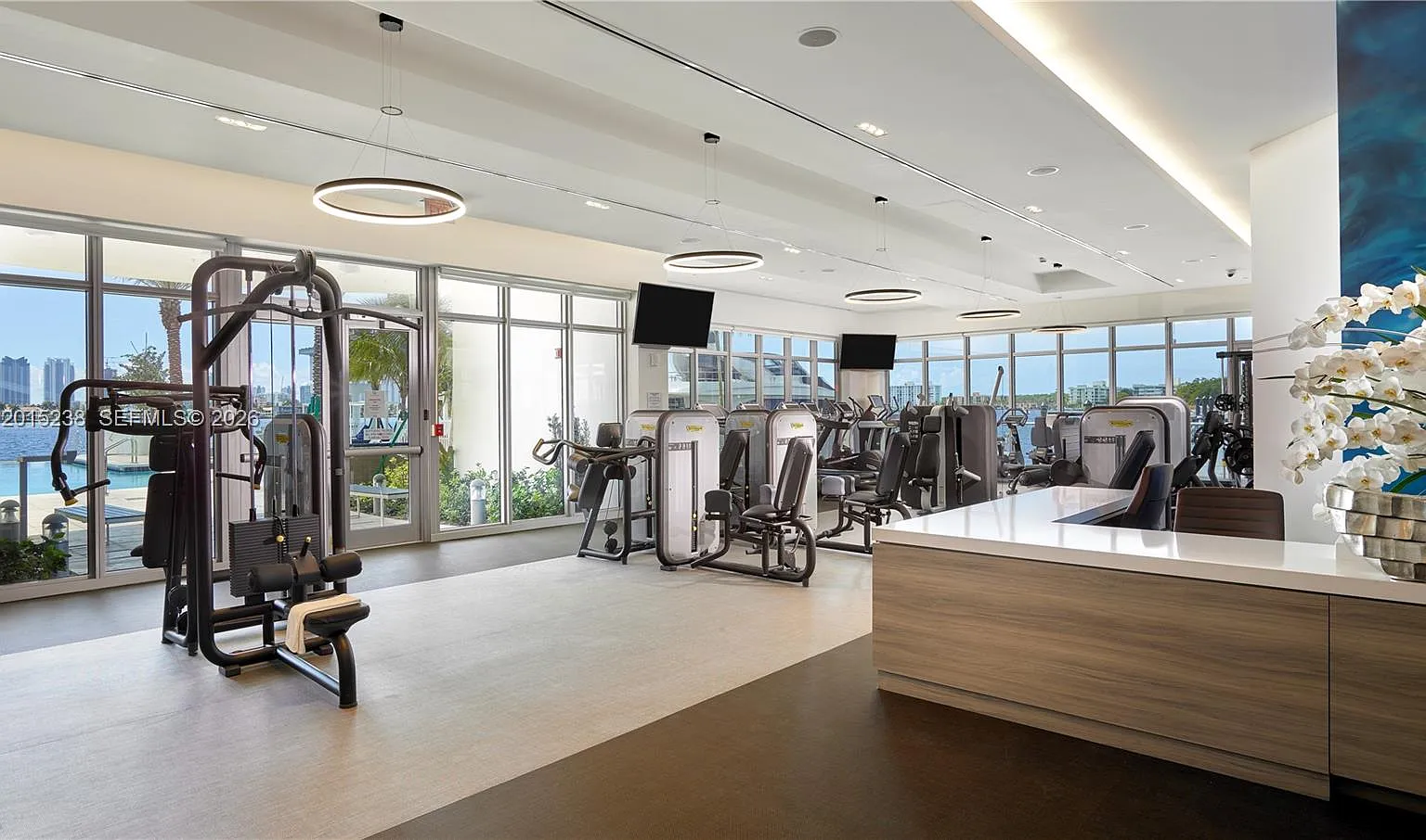 Marina Palms Residences N — Photo 4