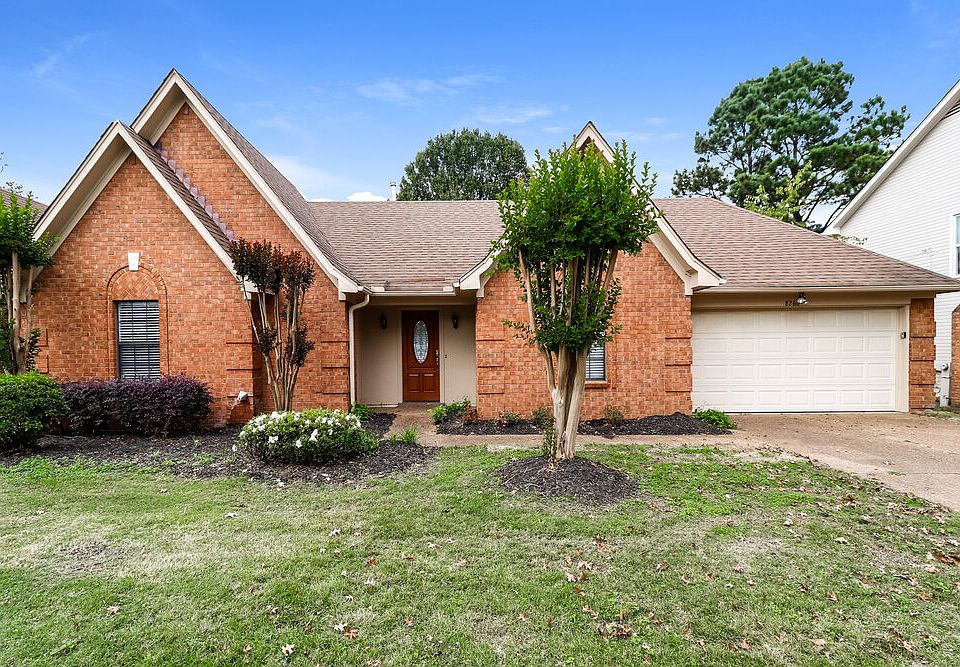 1st image of 8266 Crimson Creek Dr